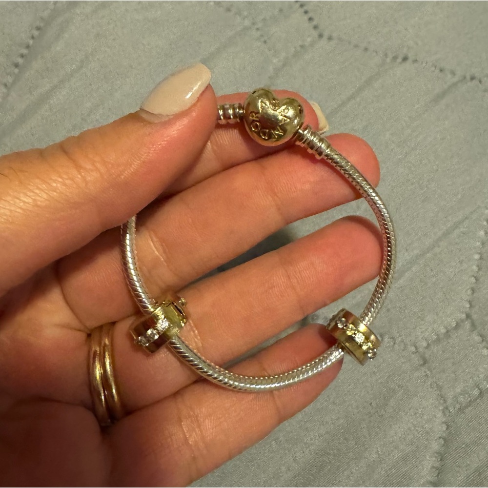 Pandora Moments Heart Clasp Snake Chain Bracelet (Gold & Silver) - Picture 3 of 5